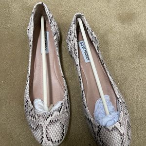 Steve Madden Flats